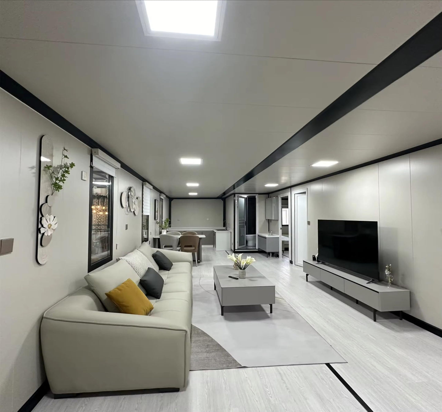 Portable Prefab Tiny Home for Sale 40ft Expandable Modular Homes with 3 Bedrooms 1 Kitchen & Bathroom, Customizable Mobile Container Foldable Tiny Houses to Live in for Adult