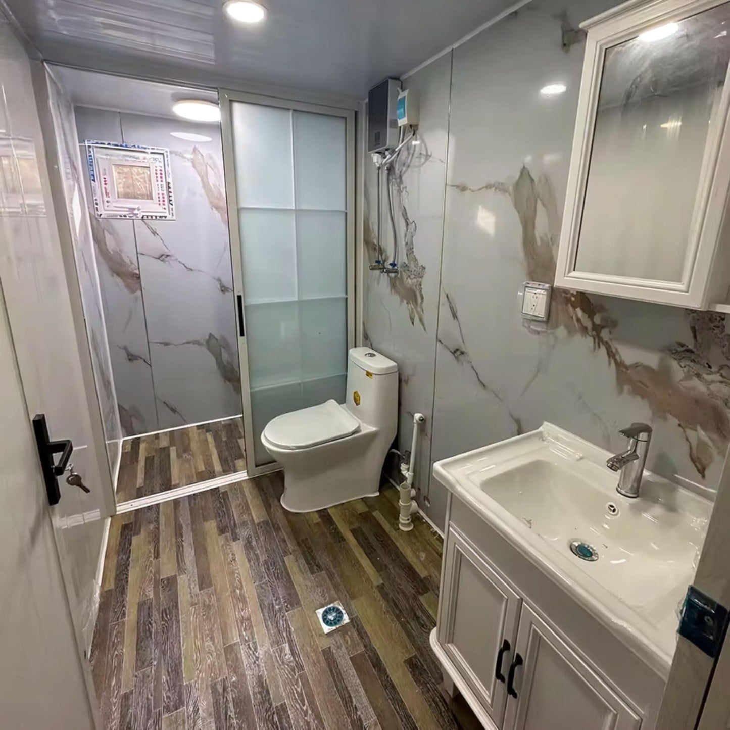Portable Prefab Tiny Home for Sale 40ft Expandable Modular Homes with 3 Bedrooms 1 Kitchen & Bathroom, Customizable Mobile Container Foldable Tiny Houses to Live in for Adult